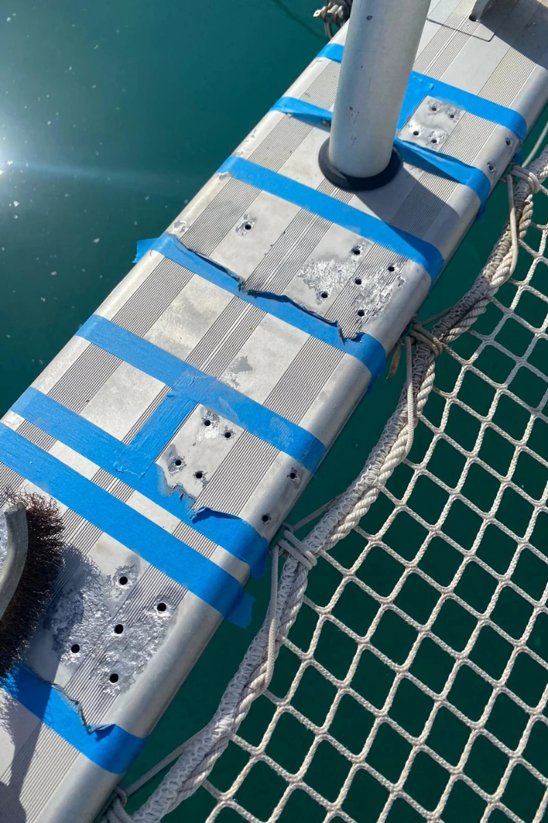 Isolamento e protezione corrosione catamarano